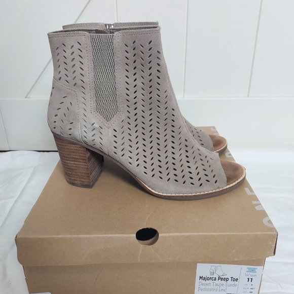 Toms Shoes - Tom's Majorica Ankle Boot  Peep Toe Perforated Leaf Suede Taupe Peep Toe Size 11